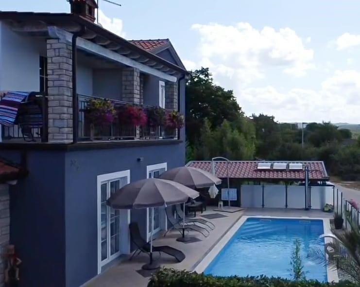 Lavanda House With Apartments Бує Екстер'єр фото