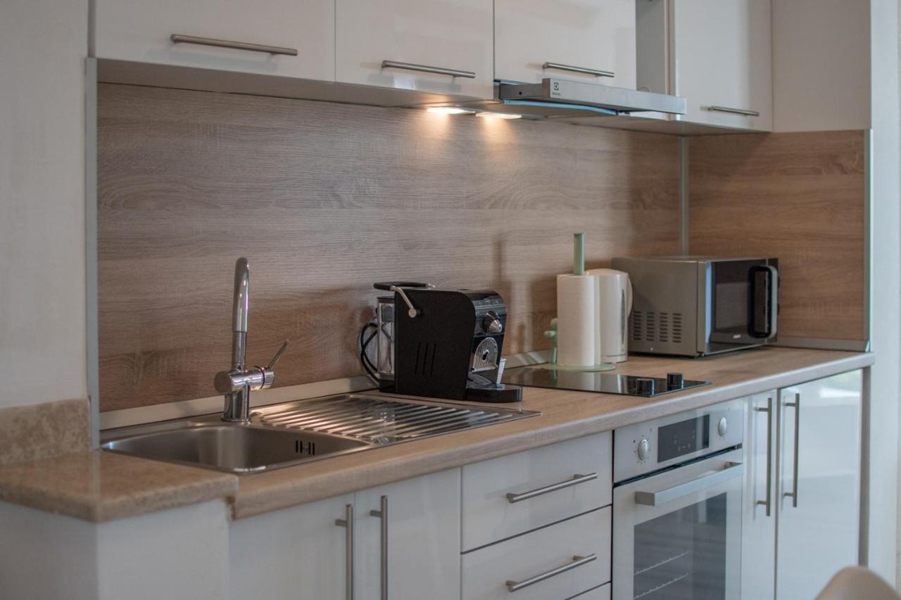 Lavanda House With Apartments Бує Екстер'єр фото