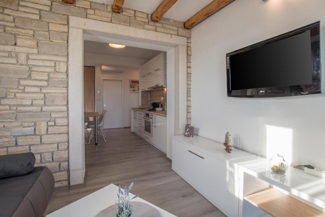 Lavanda House With Apartments Бує Екстер'єр фото